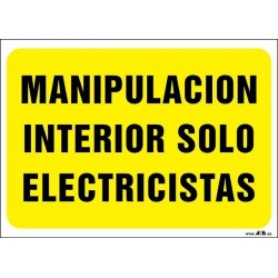 Manipulación interior solo por electricistas
