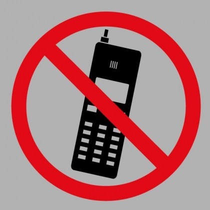 Prohibido móviles