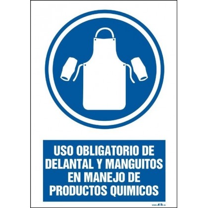 Uso obligatorio de delantal y manguitos en manejo de productos químicos